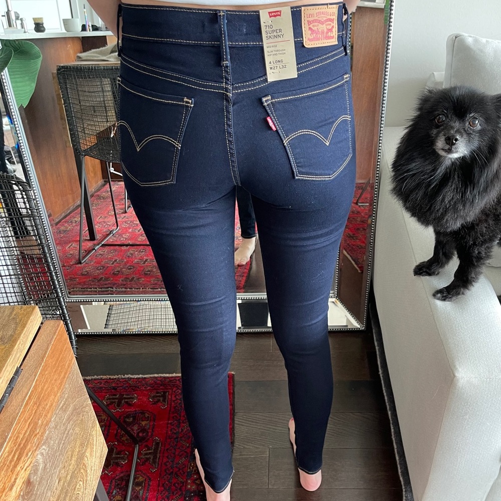 Levi's 710 Super Skinny 4 Long (W27 L32)
